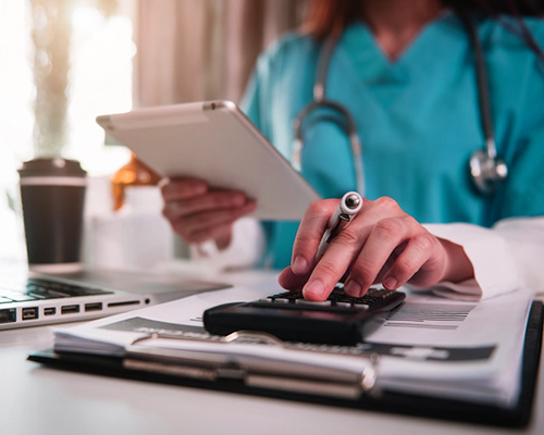 How Medical Billing Services Differ from RCM img