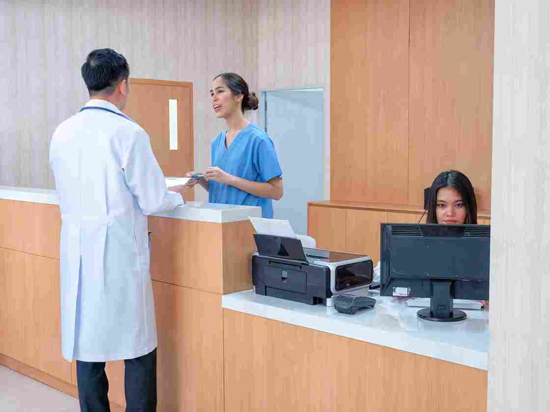 urgent_care_billing_services_guide_iatric_solution_blog_image